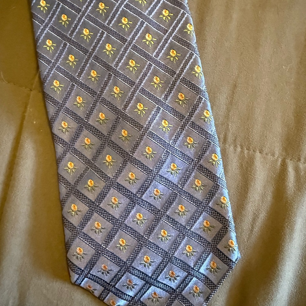 Elegant Blue and Yellow Patterned Men's Tie